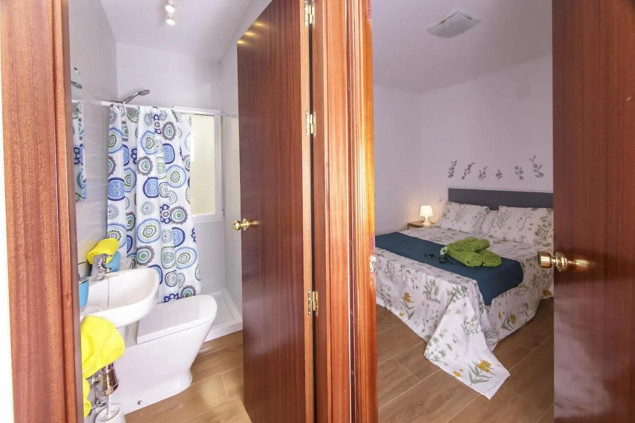 Sea & Wave Don Cristian Apartment マラガ スペイン